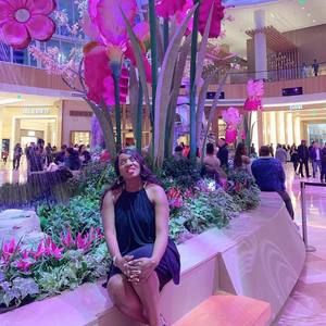 Meet your Posher, Fatima